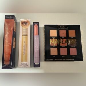 Essential Makeup Box